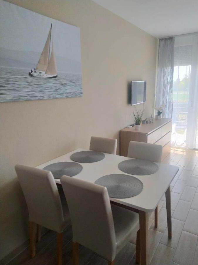 Part11 Apartman Balatonfured Luaran gambar